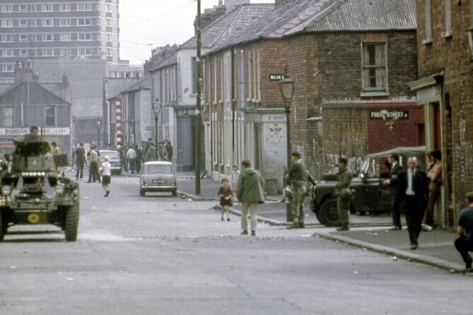 2 hours Belfast Original Drivers The Troubles Black Taxi Tour - Comfort, pickup, and timing