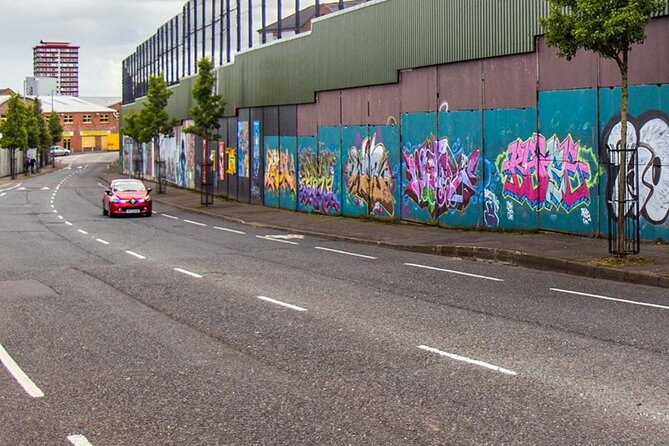 4 Hours Private Belfast City Tours - Queen’s University and Belfast’s civic character