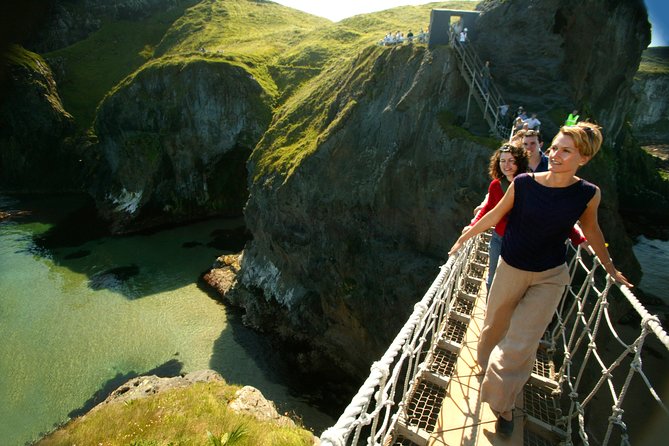 7 Hour Private Giants Causeway & Coastal Luxury Tour From Belfast - Bushmills Distillery: whiskey, photos, and a time choice