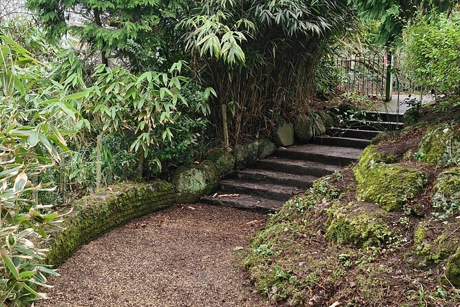 A Unique Belfast Walking Experience - Starting at Queen’s University Belfast