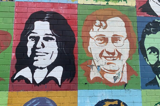 Award Winning Exclusive 2 Hr Private Belfast Black Taxi Cab Tour - Bobby Sands mural and republican memory