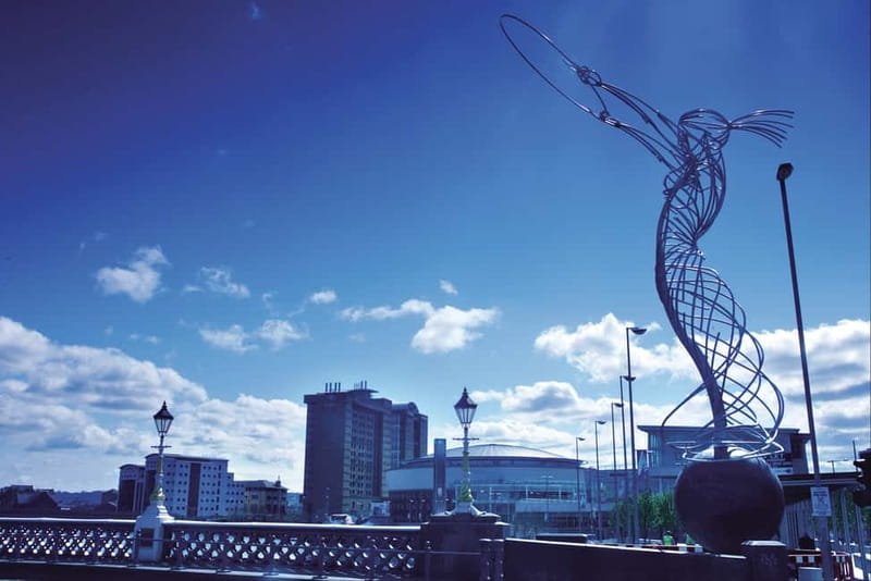 Belfast: Best of Belfast History, Culture & Art Walking Tour - What the $35 price delivers