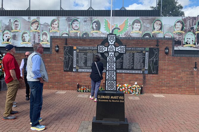 Belfast city and Mural 4 hour tour - What the guide adds to the experience