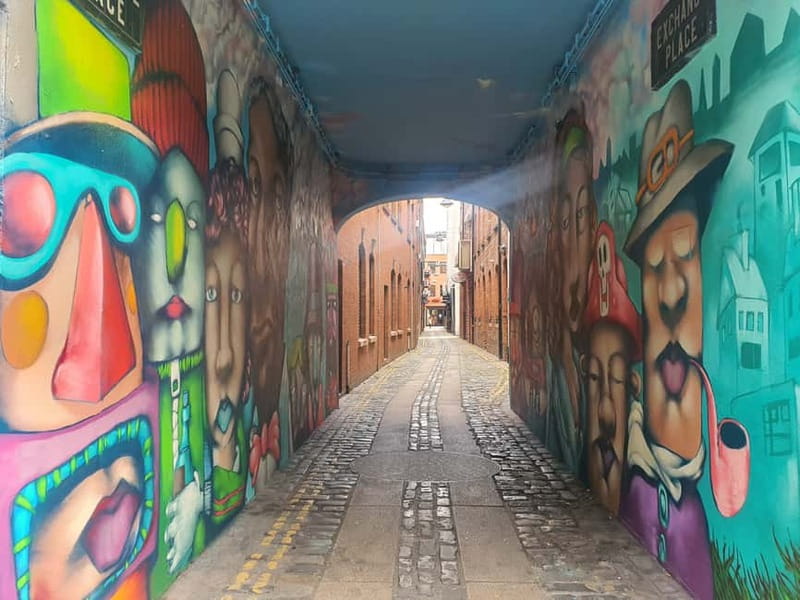 Belfast Eclectic Walking Experience Along The Marti Way - The birthplace of Belfast and the Cathedral Quarter