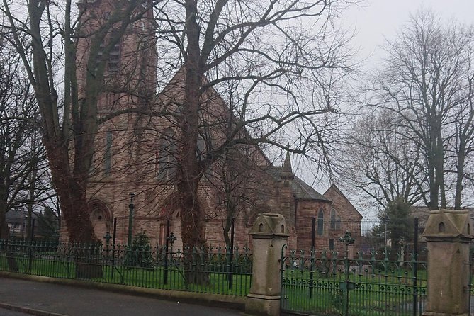 Belfast: Famous Black Taxi Tour - Crumlin Road Courthouse and Gaol