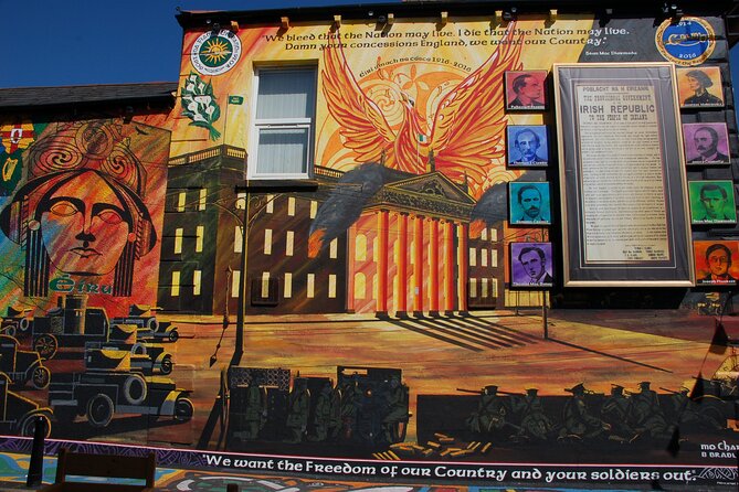 Belfast Famous Black Taxi Tour Political Murals & Peace Wall 2 Hr - Key points at a glance