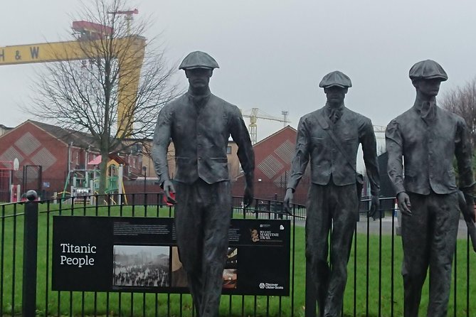 Belfast: Famous Black Taxi Tour - Meeting your guide at the Belfast taxi rank