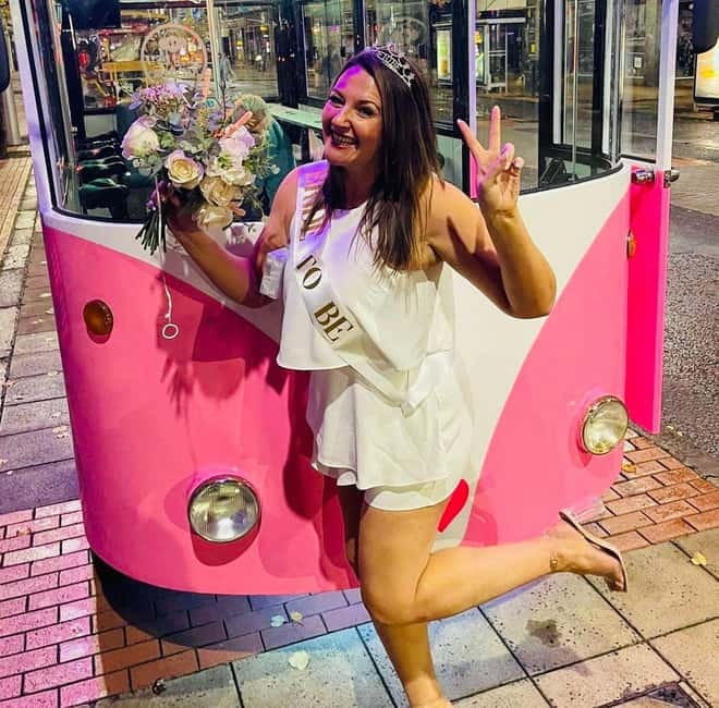 Belfast: Fully Enclosed Pink Party Bike Ride - Pedaling through Belfast for one hour
