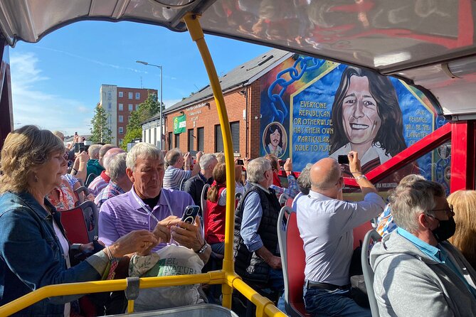 Belfast Hop-on Hop-off Tours - Donegall Square to the Titanic Quarter