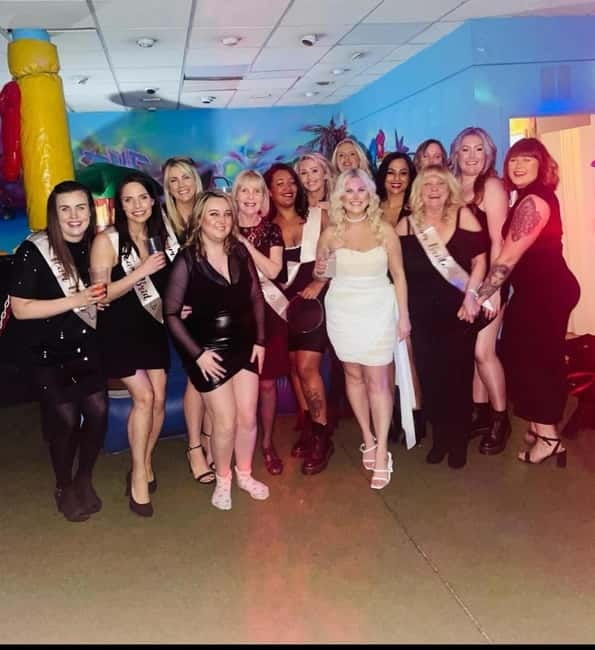 Belfast: Karaoke Room Hire (Private room for up to 30guests) - A Playlist That Goes Beyond Standard Karaoke