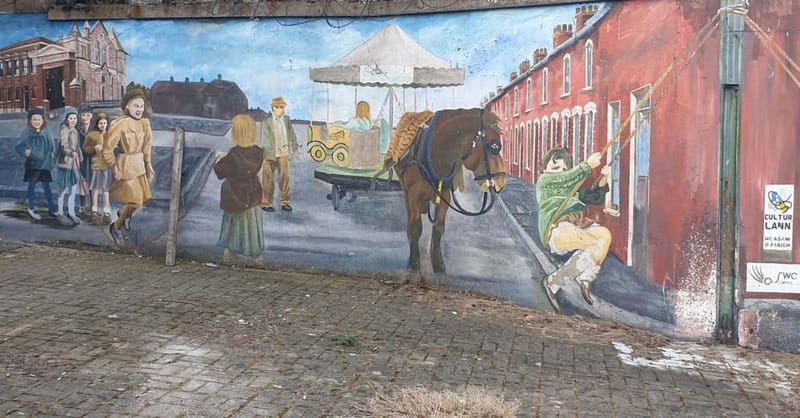 Belfast: Murals Taxi Tour - How much history fits into 90 minutes?