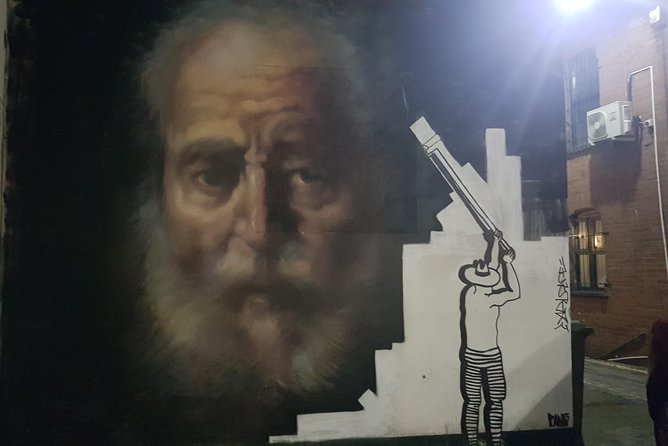 Belfast Music and Street Art Small Group Guided Experience - Kelly’s Cellars, the Crown, and Fibber Magees