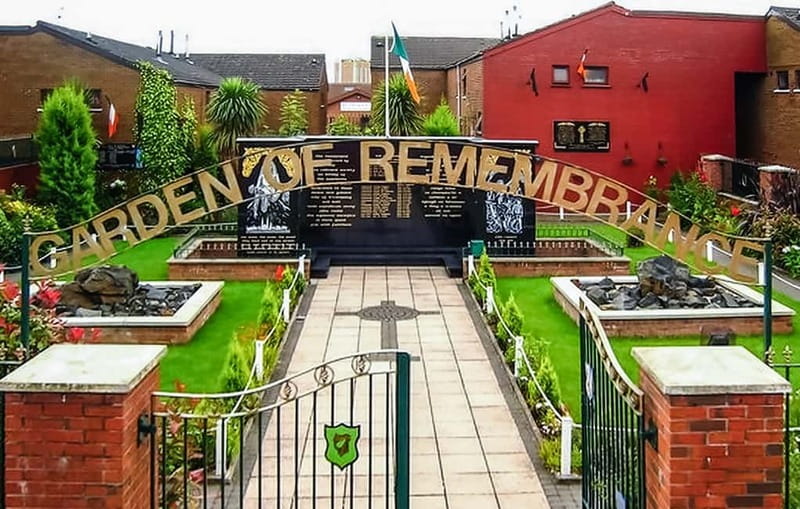 Belfast: Political Taxi Tour - Why a black cab is the right way to see Belfast’s divided districts