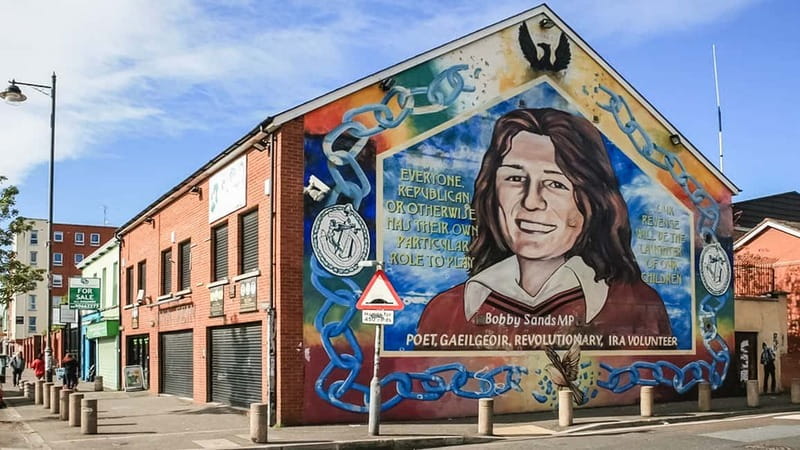 Belfast: Political Taxi Tour - Peace Walls and the visible shape of division