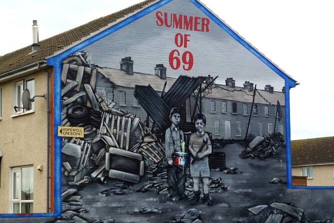 Belfast Political Tour-Conflicting Stories Walking Tour - Personal stories without a neat ending