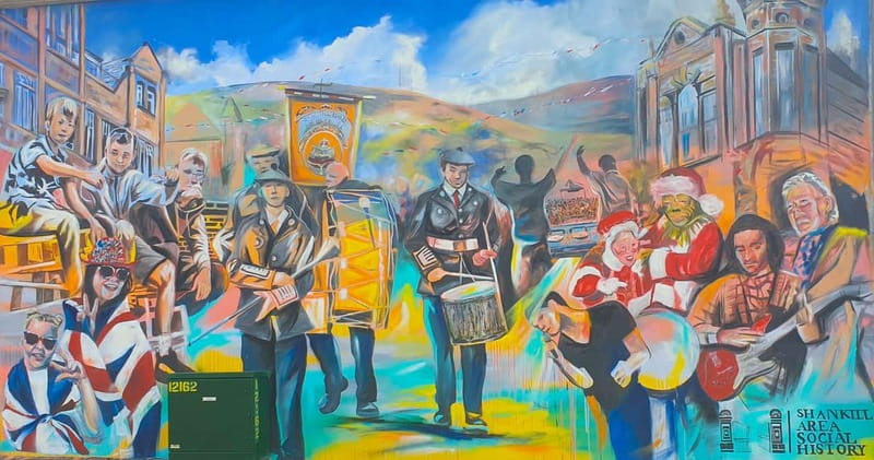 Belfast: Private Black Taxi Cab Political Murals Tour - Why a black taxi changes the experience