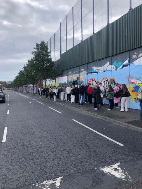 Belfast: Private Black Taxi Tour with Guide - Crumlin Road Gaol and the prison story