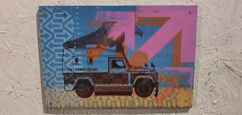 Belfast : Pub Music , Street Art Experience Walking Tour - Two half-hour pub stops, not a barhop