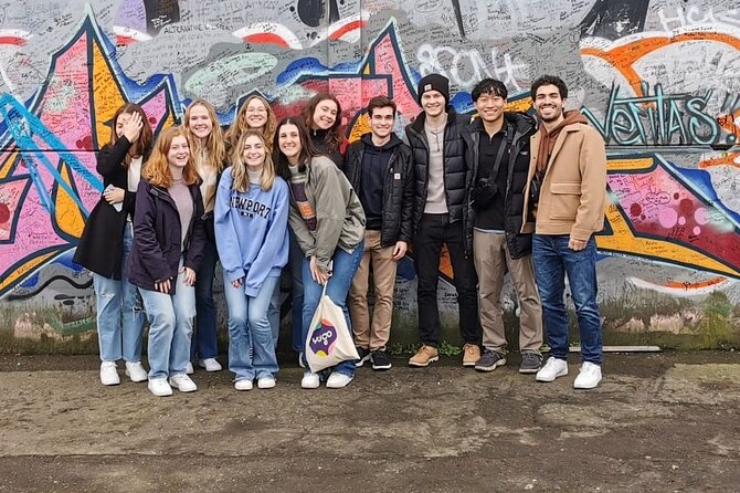 Belfast's Political Mural Taxi Tour - The guides are the heart of the experience