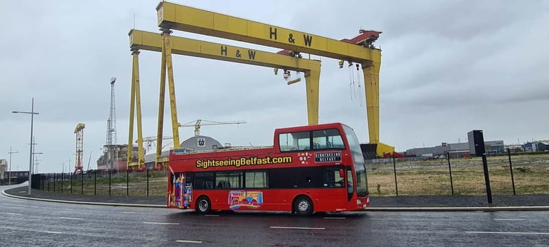 Belfast: Sightseeing Tour HOP ON HOP OFF from the City Hall - Why this bus works well for a first look at Belfast