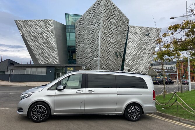 Belfast Sightseeing Tour - Windsor Park and Queen’s University