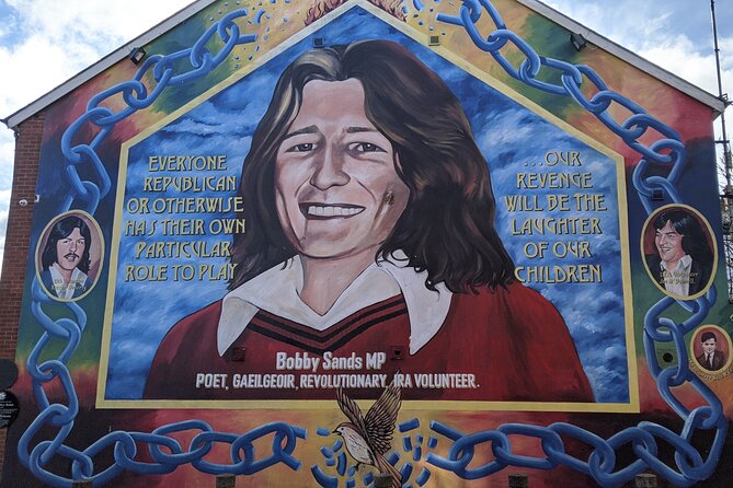 Belfast Troubles Murals Street Art and Peace Wall Walking Tour - Why Belfast’s murals make such a strong introduction