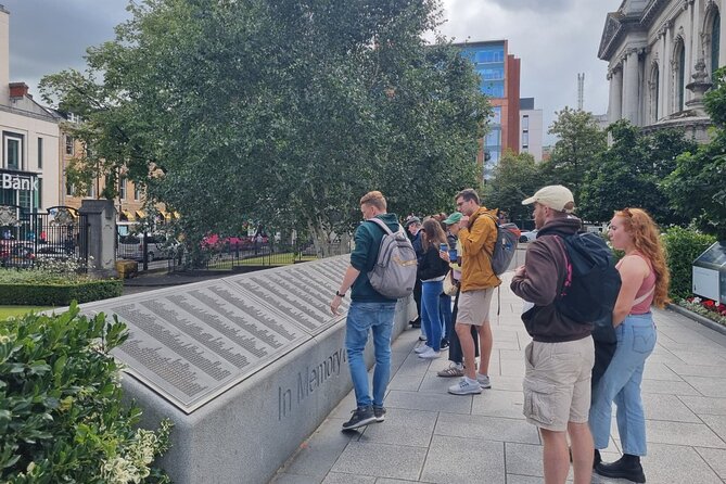 Belfast Walking Tour: City Centre History, Troubles & Stories - The Spirit of Belfast and the city today