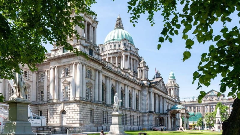 Belfast Walking Tour with a Local - Accessibility, shoes, and practical planning