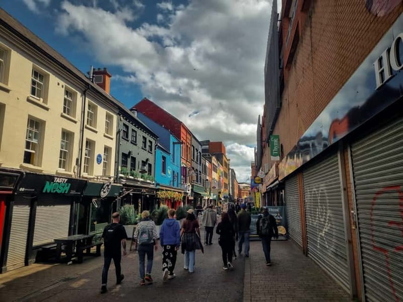 Belfast Walking Tour with a Local – History & Craic - Why Corey’s guiding style matters