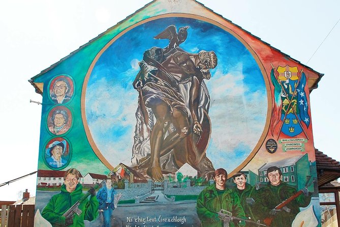 Cab Tours Belfast Famous Black taxi tours private 2hrs adventure - The Peace Wall in ten revealing minutes