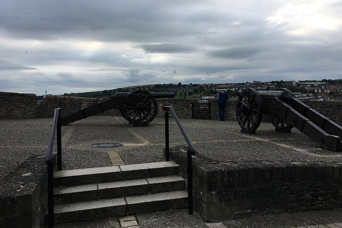 Derrie Danders: Highlights of the Walled City a Self-Guided Audio Tour - St Columb’s Cathedral and St Augustine’s Church