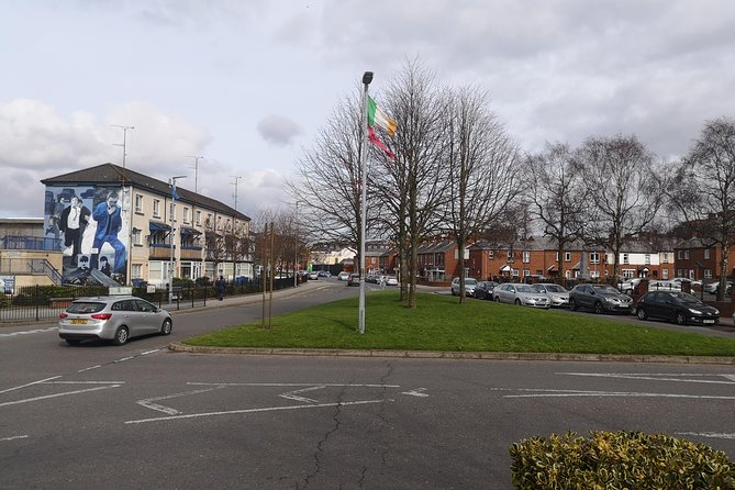 Derry City: The Bloody Sunday Story Walking Tour - Free Derry Corner and the civil rights era