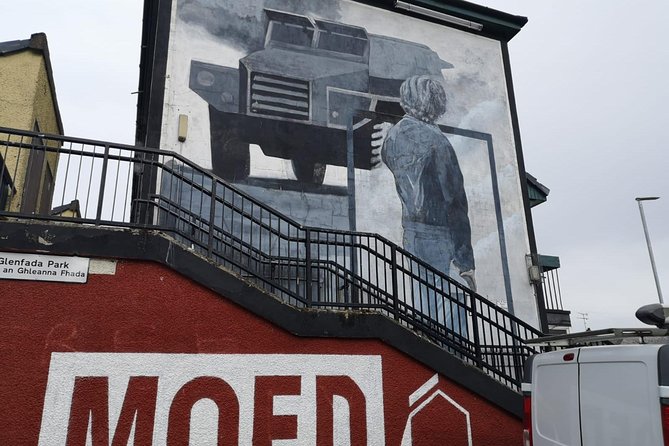 Derry City: The Bloody Sunday Story Walking Tour - What the walk feels like on the ground