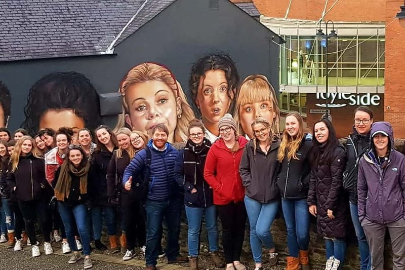 Derry: History and Politics Private City Walking Tour - Walking the 400-Year-Old Walls