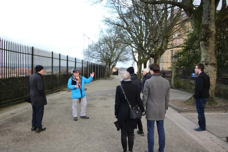 Discover the City Walls - Small Public Group or Private Tour - What the guide adds to the walls