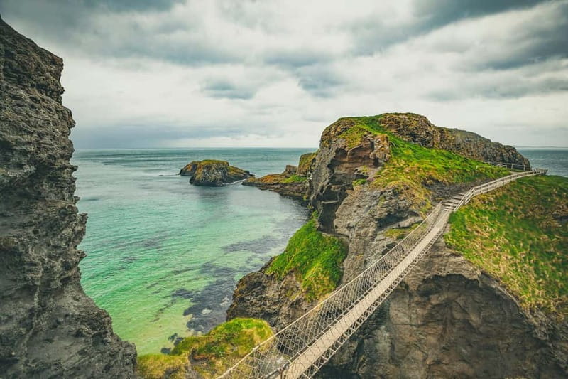 From Belfast: Giant's Causeway and Game of Thrones Tour - Bushmills Distillery and the small whiskey taste