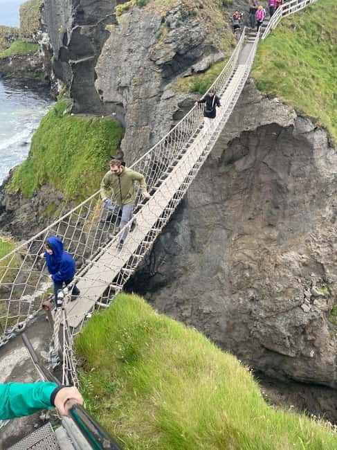 From Belfast: Giants Causeway belfast private tour 8 pax - Key points at a glance