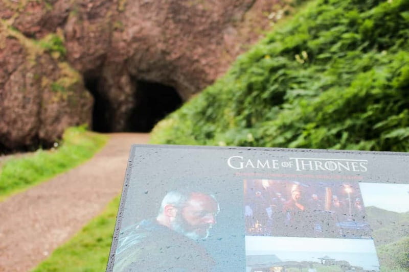 Game of Thrones & Giant's Causeway: Guided Tour from Belfast - Dunluce Castle and the House of Greyjoy