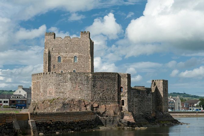 Giant’s Causeway and Titanic Experience from Belfast Port - The drive to the Causeway