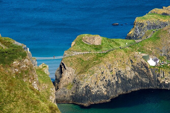Giant’s Causeway and Titanic Experience from Belfast Port - Carrick-a-Rede: viewpoint only