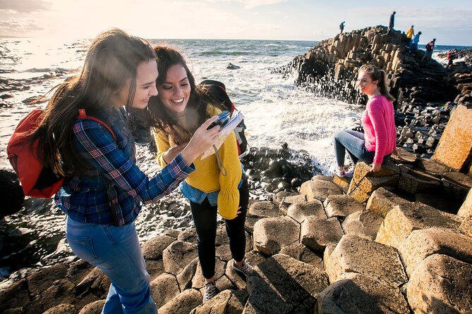 Giants Causeway & Castles Tour from Belfast: Guided tour - Carrickfergus Castle starts the morning