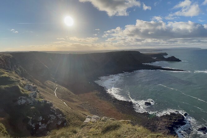 Giants Causeway Tour from Belfast + FREE Belfast Mural Tour - Belfast murals and the city’s divided walls