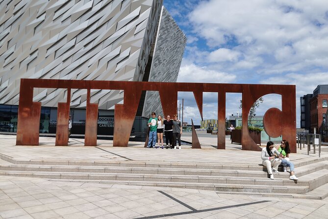 Giants Causeway Tour from Belfast in luxury 7 seater - A private north coast day from Belfast