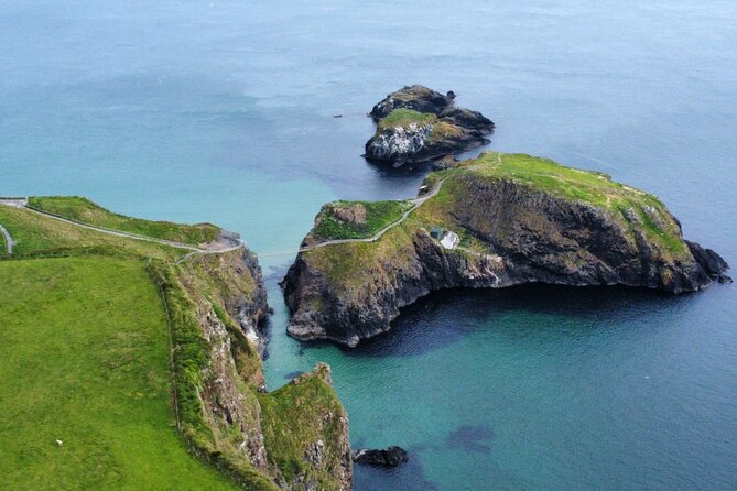 Giants Causeway Tour from Belfast in luxury 7 seater - Guides who make the difference