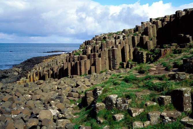Luxury Tours Belfast. Full day Private Hire Tour for 2- 6 people - Giant’s Causeway: the day’s essential sight