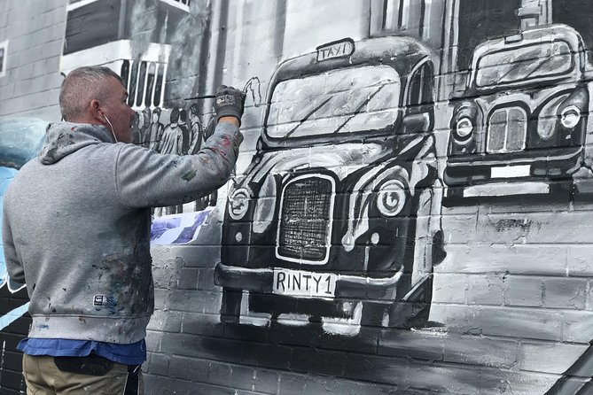 Original Drivers Belfast Taxi/Cab Tour 2 hour private adventure - Why a black cab is a smart way to see Belfast