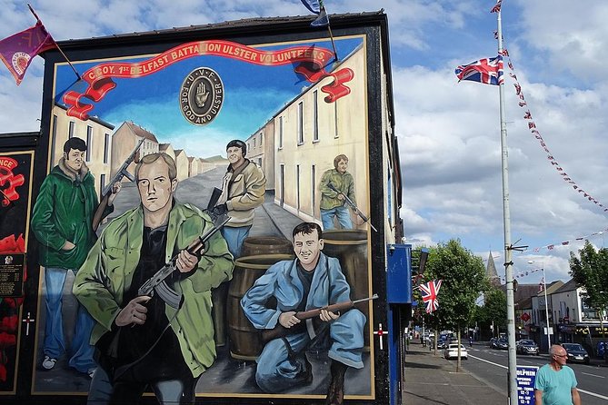 Political Taxi Tour Belfast (1-7 People) - Stop four: Shankill Road’s loyalist murals