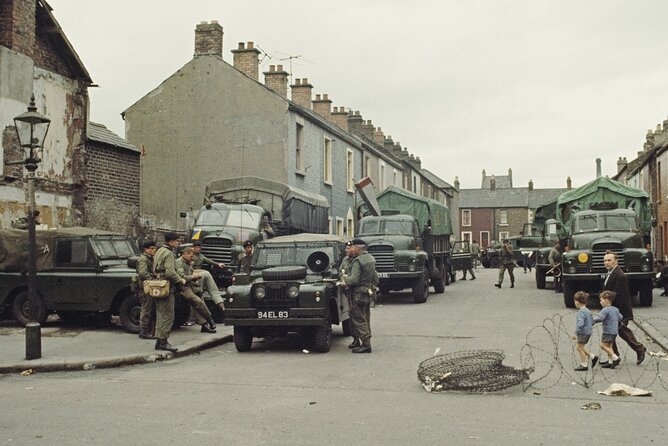 Private Belfast Troubles Cab Tour Adventure 2hrs Personal Guide - Shankill Road and the loyalist story