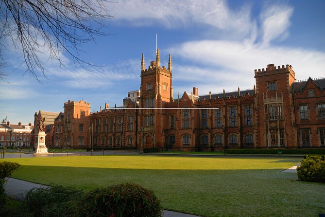 Private Guided Walking Tour in Belfast - What the guide adds to the experience