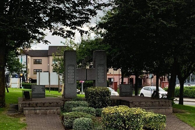 Private Guided Walking Tour in Derry City - Meeting near the walls and Guildhall